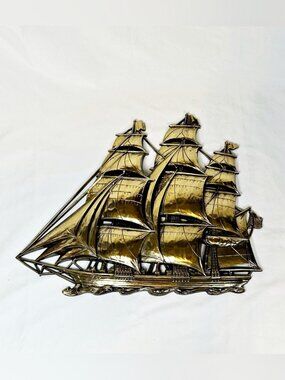 Vintage Syroco Mid Century Modern 17x13 Gold Clipper Ship Nautical Wall Hanging